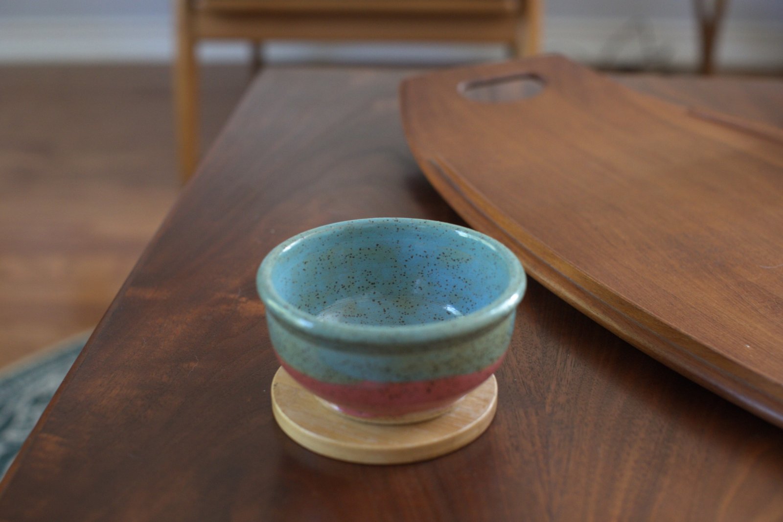 Small blue and pink bowl — photo 2 of 5